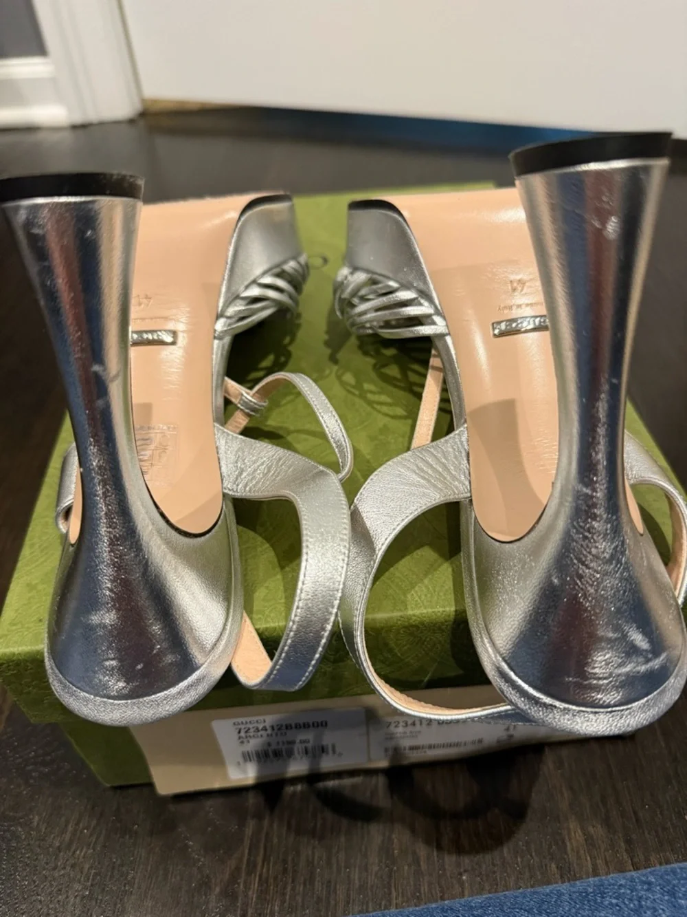 Gucci Silver Metallic T-Strap Platform Sandals - Picture 11 of 12